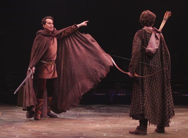 Photo Flash: First Look at Music Circus' CAMELOT Image
