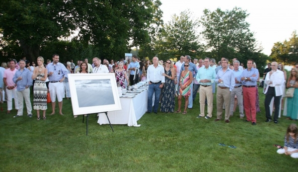 Photo Coverage: Joan Allen Hosts Successful Benefit for Miracle House Image
