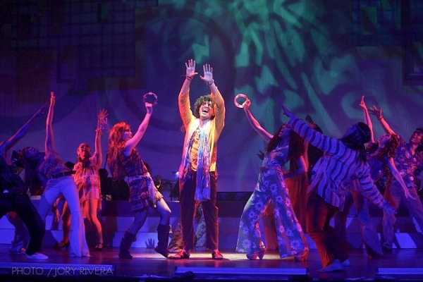 Photo Flash: SWEET CHARITY Opens in Manila, 8/5-8/27 Image