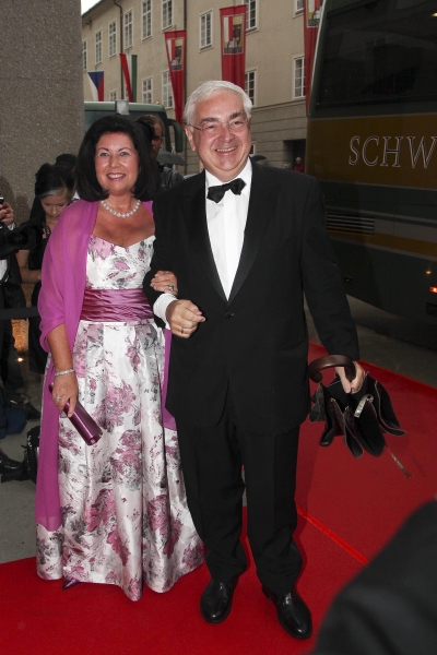 Photo Flash: MACBETH Arrivals at Salzburg Festival 2011 Image