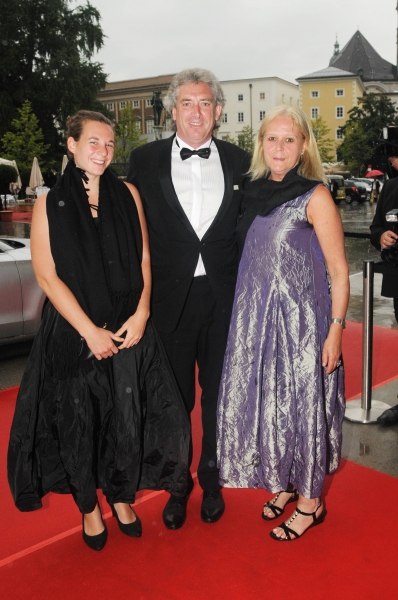 Photo Flash: MACBETH Arrivals at Salzburg Festival 2011 Image