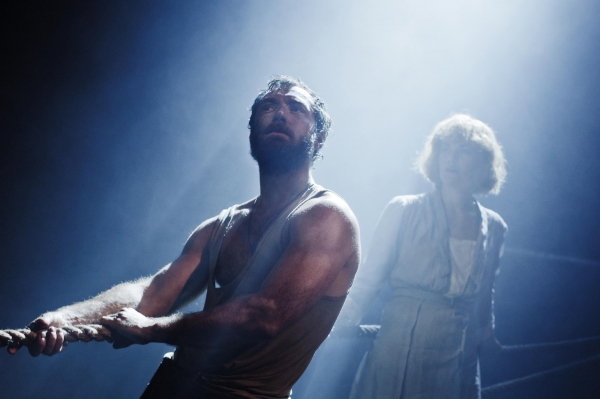 Photo Flash: Jude Law Leads Donmar Warehouse's ANNA CHRISTIE Image
