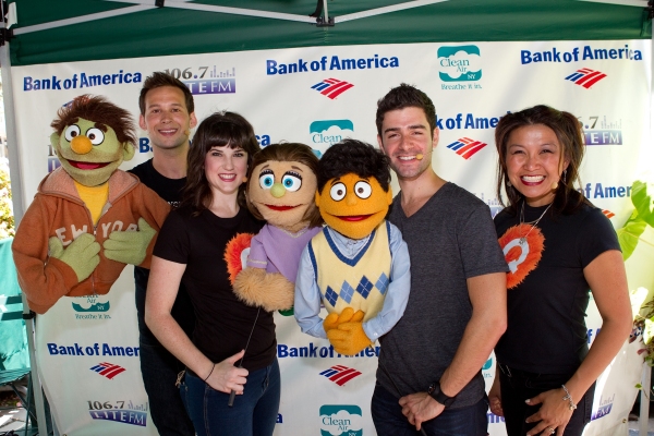 Photo Flash: Final 2011 B'Way in Bryant Park Features MAMMA MIA! PRISCILLA et al. Image