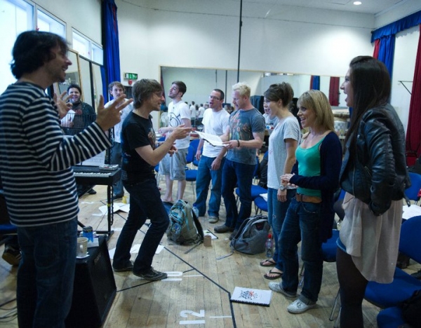 Photo Flash: ROCK OF AGES Begins Rehearsal in London! 