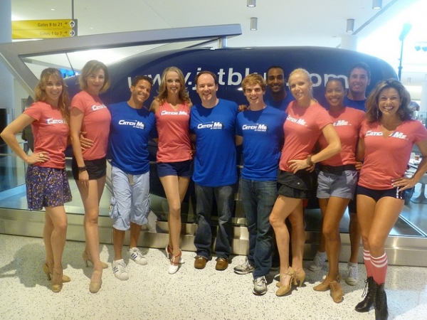Photo Flash: CATCH ME IF YOU CAN Performs at JFK Airport! Image