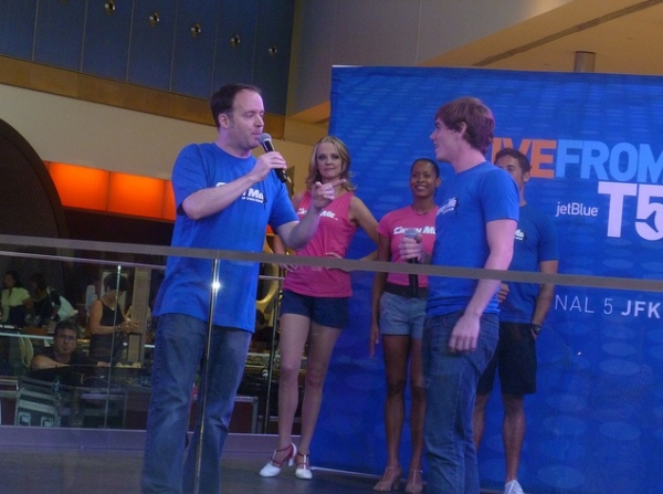 Photo Flash: CATCH ME IF YOU CAN Performs at JFK Airport! Image