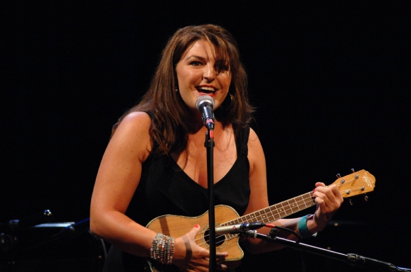 Photo Flash: CAST PARTY Visits Chicago! Image