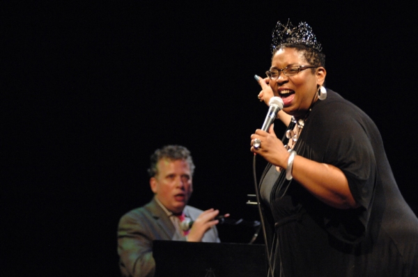 Photo Flash: CAST PARTY Visits Chicago! Image