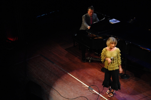 Photo Flash: CAST PARTY Visits Chicago! Image