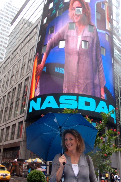 Photo Flash: Judy Gold Rings NASDAQ's Opening Bell! Image