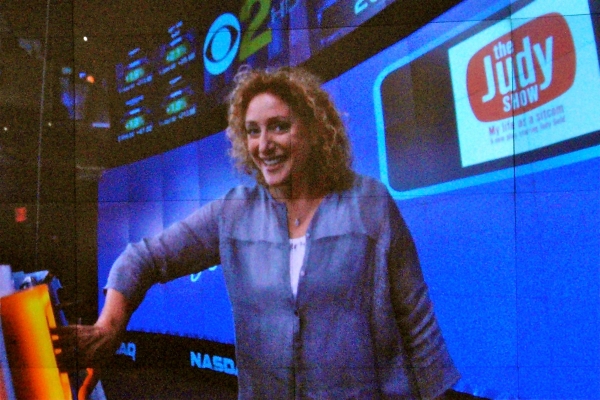 Photo Flash: Judy Gold Rings NASDAQ's Opening Bell! Image