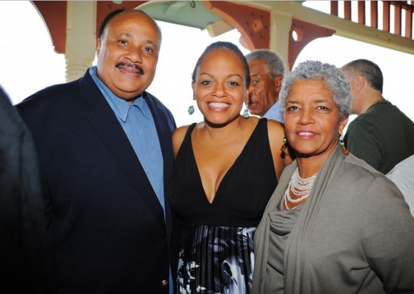 Photo Flash: STICK FLY Team Visits Martha's Vineyard Image