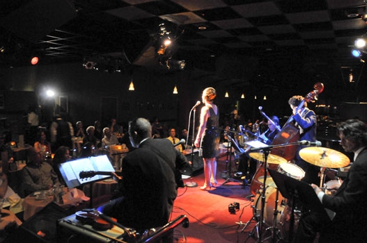 Photo Coverage: Ana Gasteyer Makes L.A. Debut with 'Elegant Songs' Image