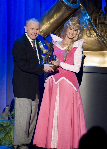 Aug. 19, 2011 - Anaheim, California, U.S. - Ray Watson accepts his Disney Legend Awar Photo