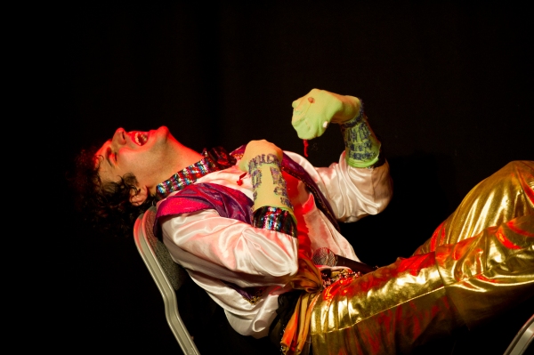 Photo Flash: Patrick Monahan Performs at Edinburgh Festival Fringe 2011 Image