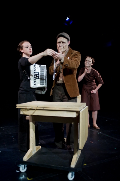 Photo Flash: TRANSLUNAR PARADISE Plays the Edinburgh Fringe Festival Image
