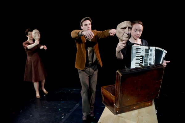 Photo Flash: TRANSLUNAR PARADISE Plays the Edinburgh Fringe Festival Image