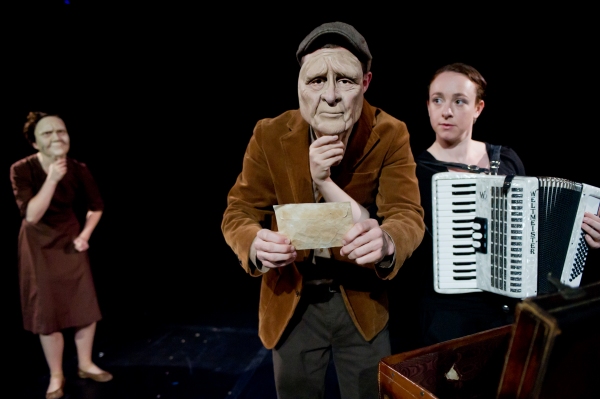 Photo Flash: TRANSLUNAR PARADISE Plays the Edinburgh Fringe Festival Image