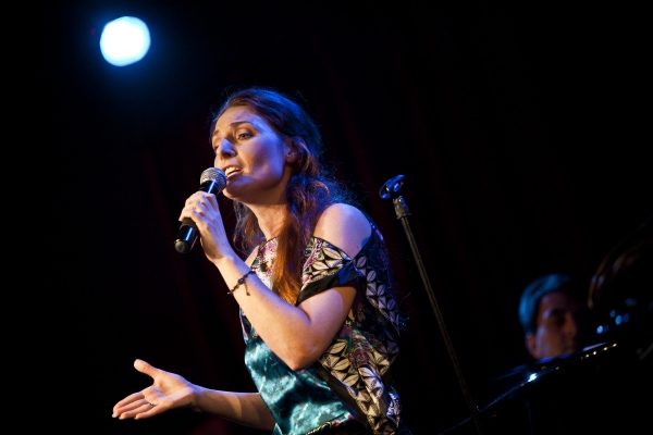 Willemijn Verkaik and Jason Robert Brown Photo