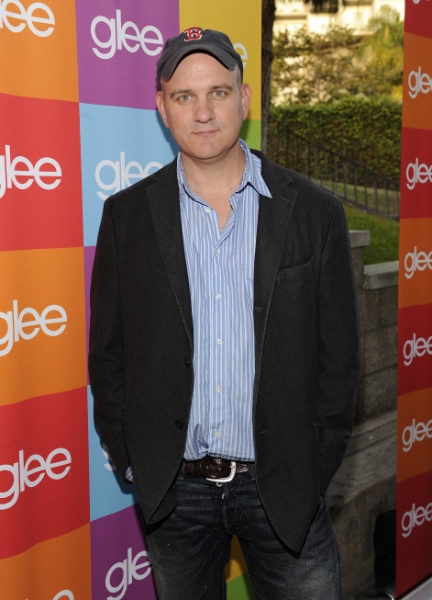 Photo Flash: GLEE Cast Attends Santa Monica Sing-A-Long Image