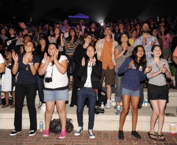 Photo Flash: GLEE Cast Attends Santa Monica Sing-A-Long Image