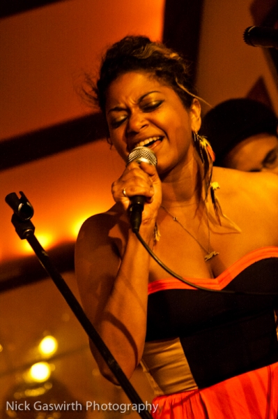 Photo Flash: Rebecca Naomi Jones, Douglas Lyons, et al. in BROADWAY RHYTHM AND BOOZE Image