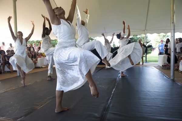 Photo Coverage: Evidence Dance Company Holds 8th Annual On Out Toes in the Hamptons Image
