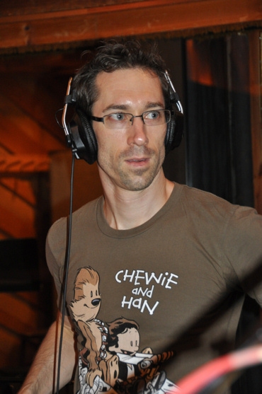 Photo Coverage: MARY POPPINS Records for 'Carols For A Cure' Image
