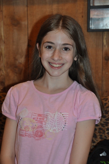 Photo Coverage: MARY POPPINS Records for 'Carols For A Cure' Image