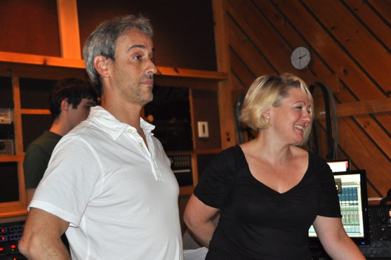 Photo Coverage: CATCH ME IF YOU CAN Sings For 'Carols For A Cure' Image