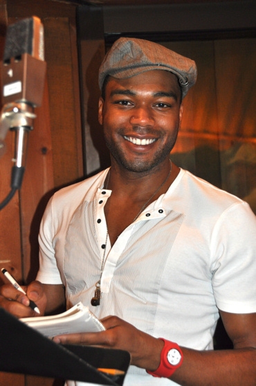 Photo Coverage: CATCH ME IF YOU CAN Sings For 'Carols For A Cure' Image