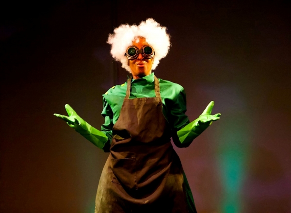 Shelly McMillion as the The Wiz Photo