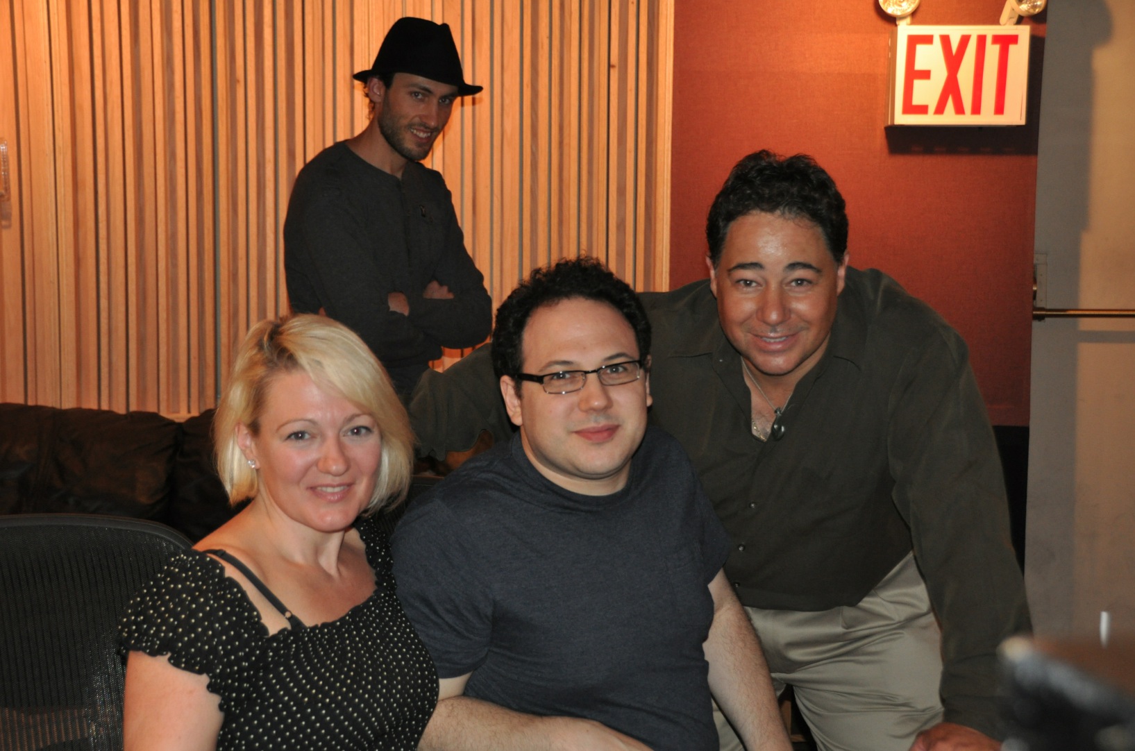 Photo Coverage: Beloved Tenor Daniel Rodriguez Sings for 'Carols For A Cure' Image