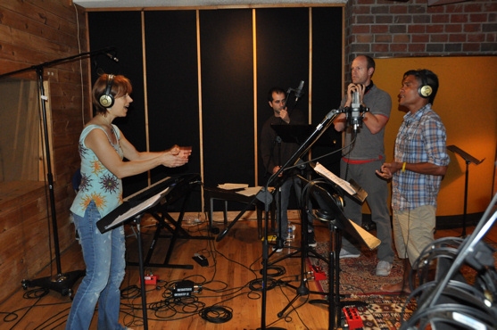 Photo Coverage: MAMMA MIA! Sings for 'Carols For A Cure' Image
