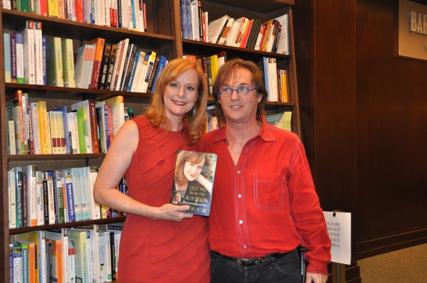 Mary McDonough and Richard Thomas Photo