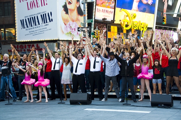 Photo Coverage: BWAY UNITES: 9/11 DAY OF SERVICE AND REMEMBRANCE Image