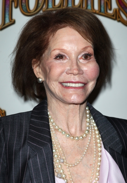 Photo Coverage: FOLLIES Starry Opening Night Theatre Arrivals Image
