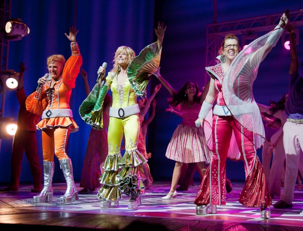 Photo Coverage: MAMMA MIA! Becomes 10th Longest-Running Show in Broadway History Image