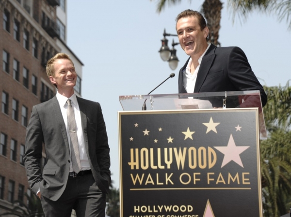 Photo Flash: Neil Patrick Harris Celebrates New Star on Hollywood Walk of Fame! Image