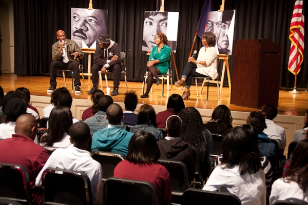 Photo Coverage: Samuel L. Jackson, Angela Bassett Bring Talk of THE MOUNTAINTOP to The Brooklyn Academy of the Arts Image