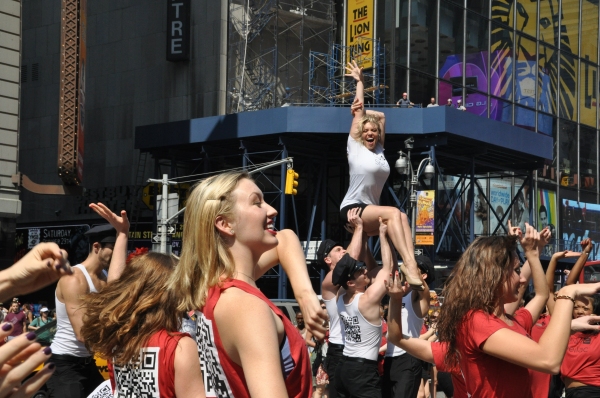 Photo Coverage: Broadway Takes Part in Shellac Flash Mob in Times Square fo Fashion Week Image