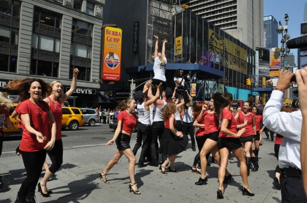 Photo Coverage: Broadway Takes Part in Shellac Flash Mob in Times Square fo Fashion Week Image