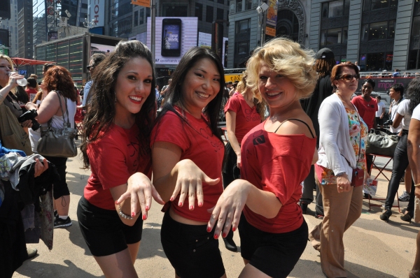 Photo Coverage: Broadway Takes Part in Shellac Flash Mob in Times Square fo Fashion Week Image