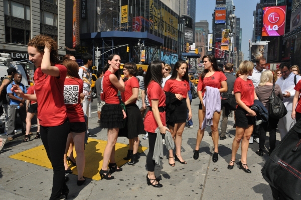 Photo Coverage: Broadway Takes Part in Shellac Flash Mob in Times Square fo Fashion Week 