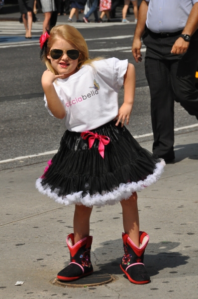 Photo Coverage: Broadway Takes Part in Shellac Flash Mob in Times Square fo Fashion Week Image