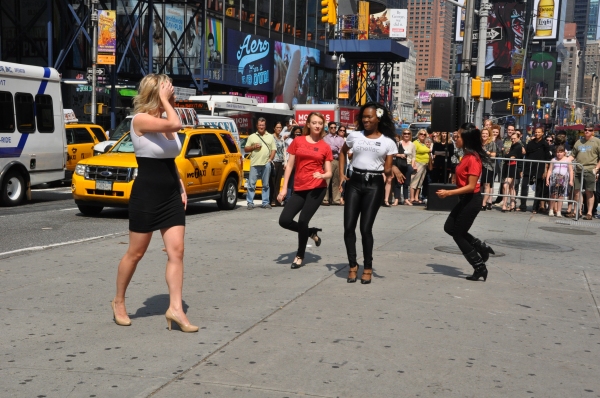 Photo Coverage: Broadway Takes Part in Shellac Flash Mob in Times Square fo Fashion Week 