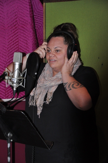 Photo Coverage: PRISCILLA Sings for 'Carols for a Cure' Image