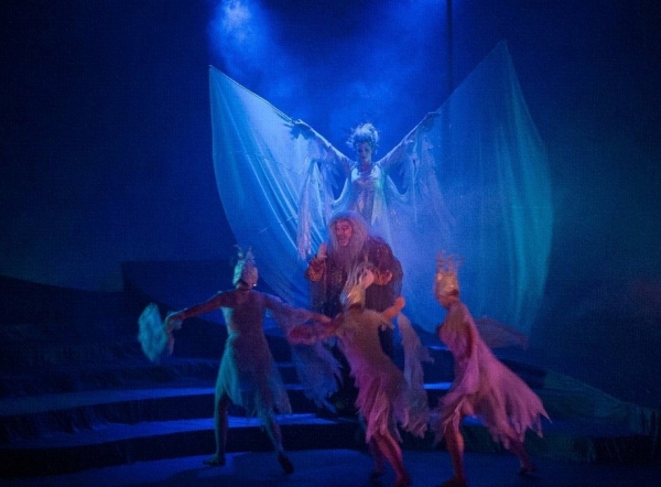 David Benoitt, Kara DeYoe, Kelly Marteney, Chloie Sabin, and Jackie Washam as Nimue Photo