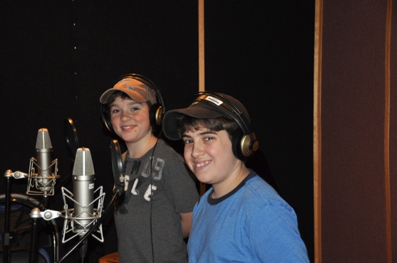 Photo Coverage: THE ADDAMS FAMILY Sings for 'Carols For A Cure' Image