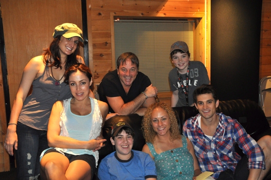 Photo Coverage: THE ADDAMS FAMILY Sings for 'Carols For A Cure' Image